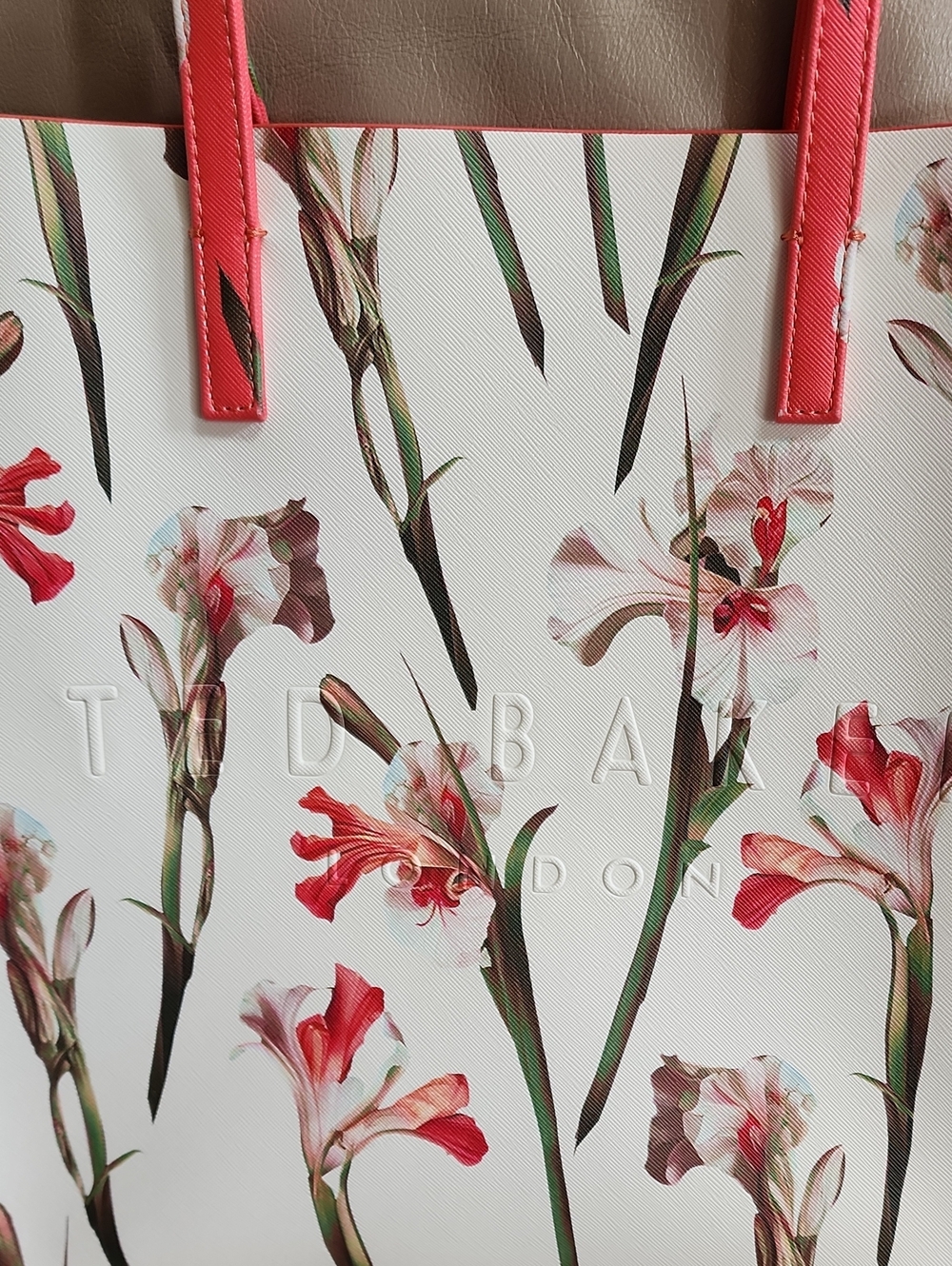 Ted Baker The Icon Women's White Coral Floral Tote Preowned - Picture 2 of 11